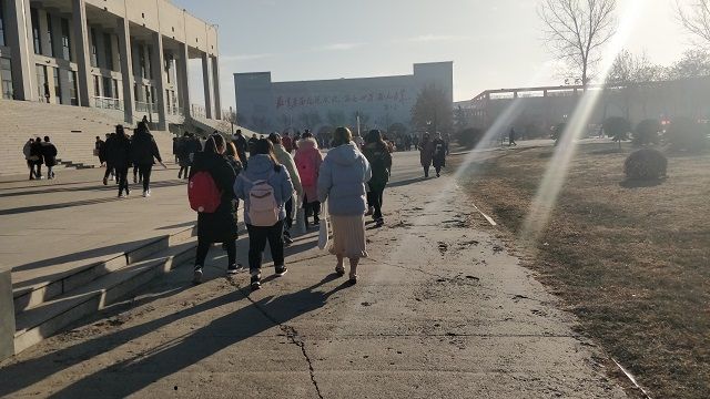 【完满班级】让我做你的眼——食品与环境学院生技1701班举办完满活动