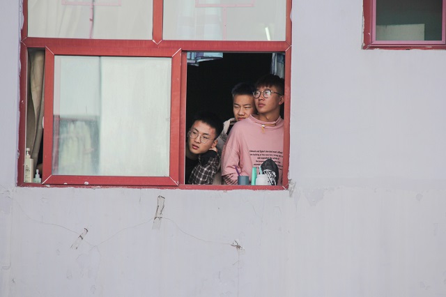 分享“馨”感受 体验“新”精彩——青藤书院举办“2020级新生入院仪式暨恒心阳台音乐会”