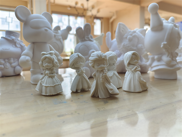 【完满团支部】绘色风采 以艺迎春——淬炼·国际商学院财务2101班完满团支部活动