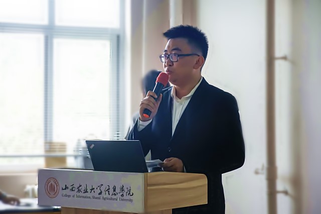 【公益论坛】青年携手温情世界 你我共创公益未来——《青年成长与社会问题探索》专题报告会