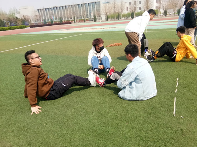 【完满班级】生命无止境 运动无极限——艺术传媒学院环境设计1802班举办趣味运动对抗赛