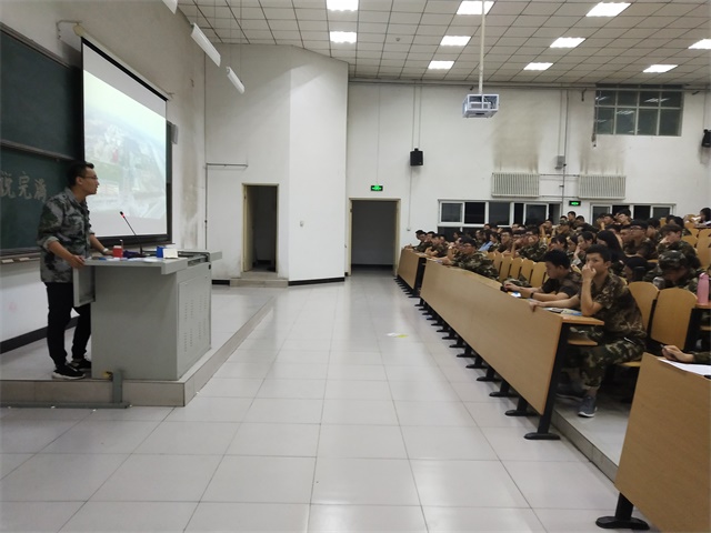 【辅导员说完满】新环境 新征程——智能工程学院2018级