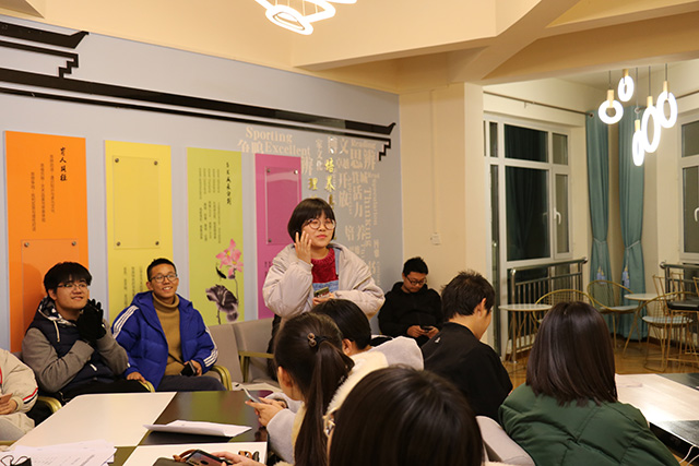 【主题团日】感恩的心 感谢有你——数字1801班主题团日活动