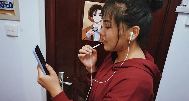 云端共唱梦想最强音——食品与环境学院“花默花语”网络k歌大赛