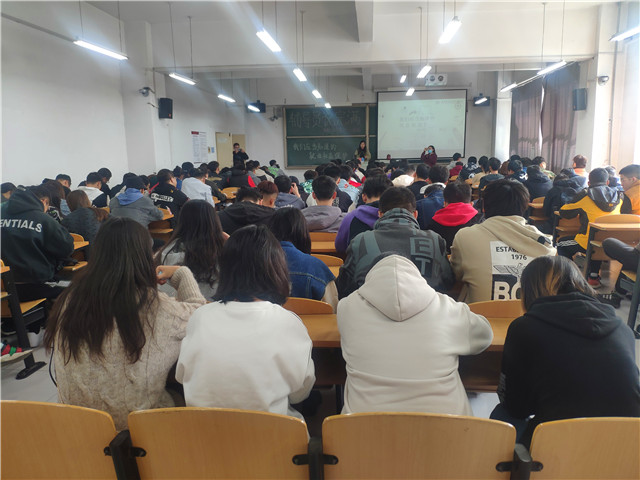【辅导员说完满】明确职业方向 筹备就业之路——智能工程学院18级辅导员说完满