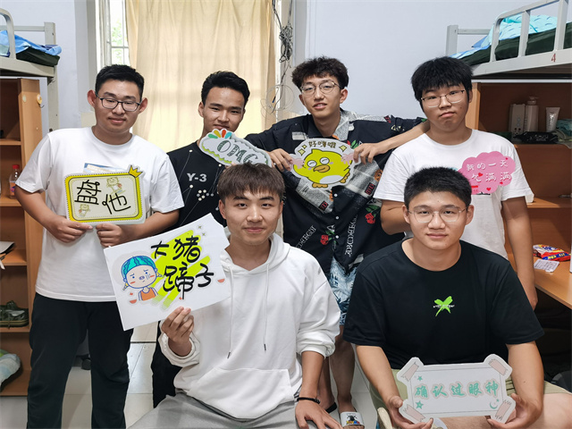【迎新纪实】以“护”之名 点亮“新”光——书院2021迎新纪实