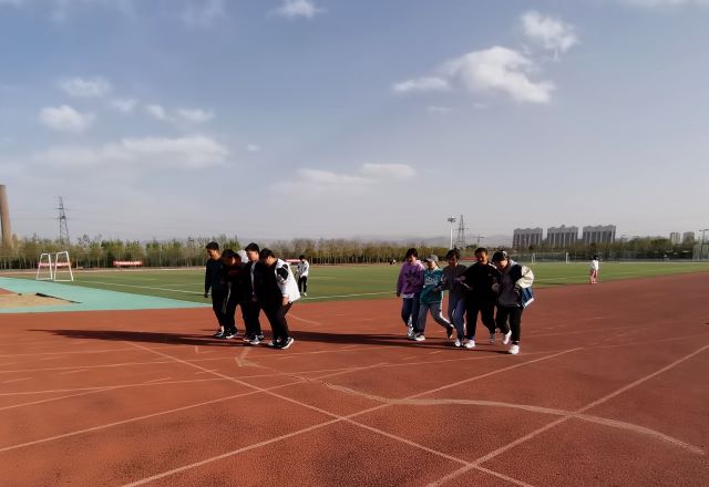 【完满班级】活力运动会——大数据、信息工程学院物联2001班完满班级活动