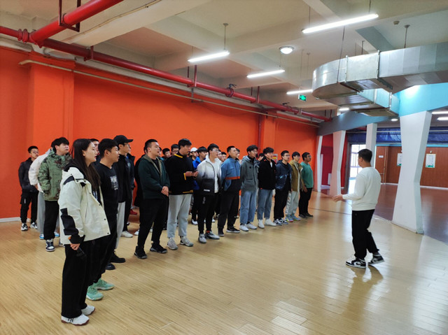 【完满班级】悦唱越响——智能工程学院电气2104班完满班级活动