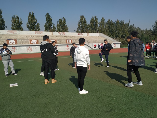 【完满班级】不一样的青春 不一样的年华——淬炼商学院十月完满班级主题活动(十五)