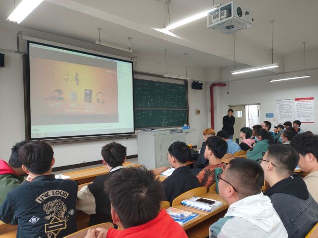 【完满班级】追寻雷锋足迹 弘扬雷锋精神——智能工程学院电子1801班完满班级活动