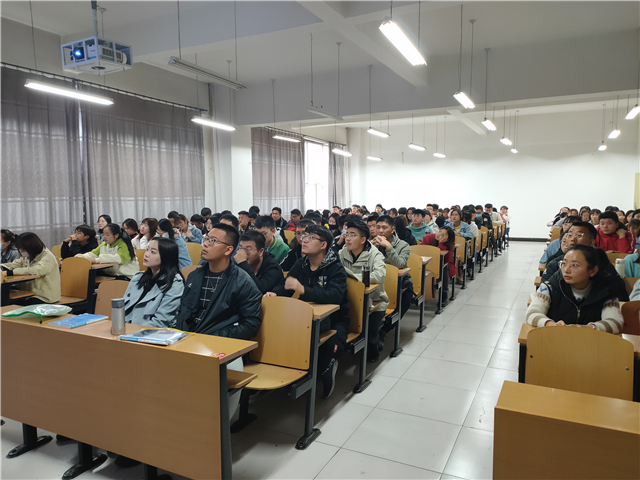 【辅导员说完满】提灯前行 报之以歌——经济与管理学院“绷紧信息防范之弦 远离电信诈骗之害”主题年级会