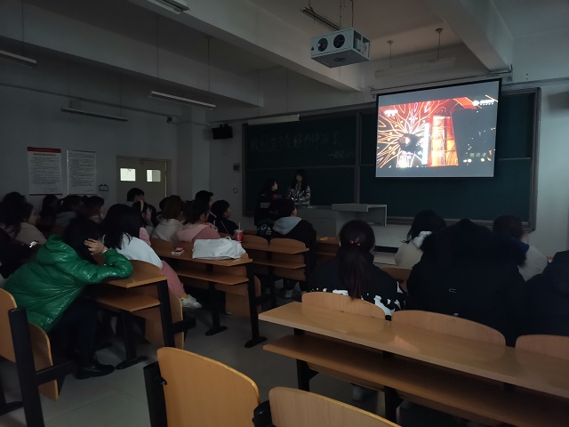 【完满班级】校园溢书香 好书伴成长——艺术传媒学院视觉传达2103班