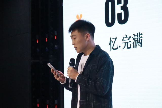 【辅导员说完满】花YOUNG忆韶华 迎完满之路——经济与管理学院2021级辅导员说完满活动