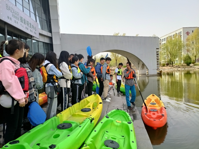 乘风破浪 即刻起航——右岸湖上不一样的皮划艇
