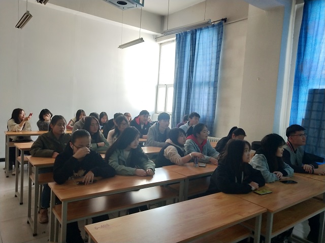 【完满班级】赏析名曲 重温经典——计科1801班完满班级活动