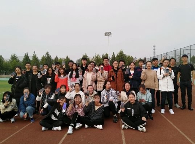 【完满班级】绿荫场地 谁与争锋——淬炼商学院十月完满班级主题活动(十三)