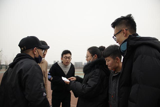 【完满班级】趣味游戏 感情互动——环设1701、1705班举办回忆儿时趣味完满班级活动