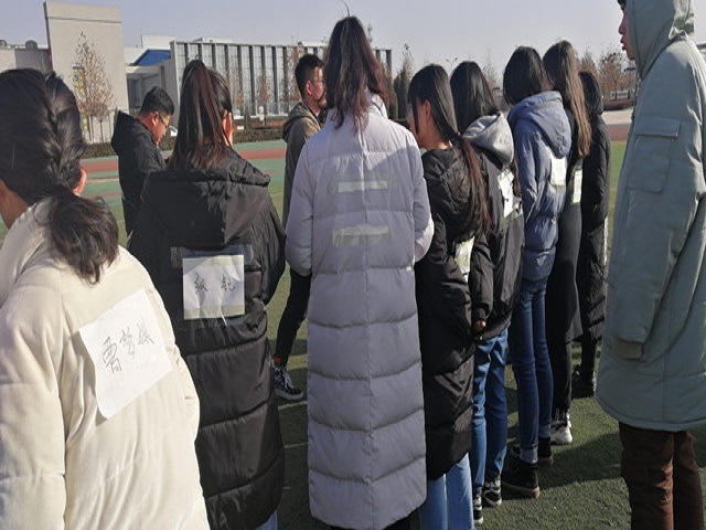 【完满班级】奏响青春之歌 感受多彩完满——经济与管理学院十二月完满班级活动纪实（一）