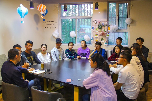 食品与环境学院召开院长座谈会