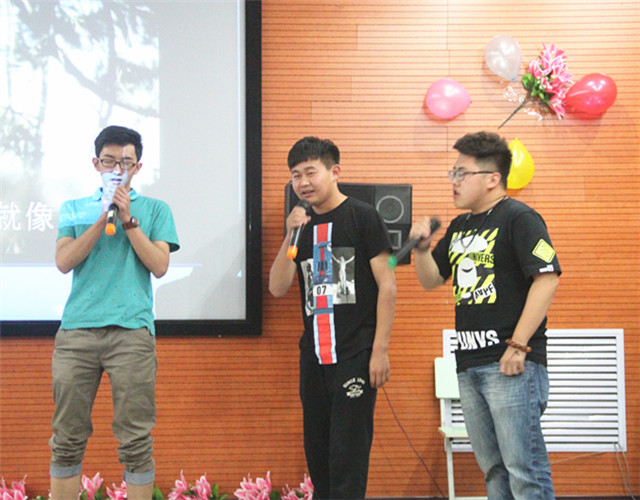 第33期乌马河周末文化广场之远景学院“不一young的青春”
