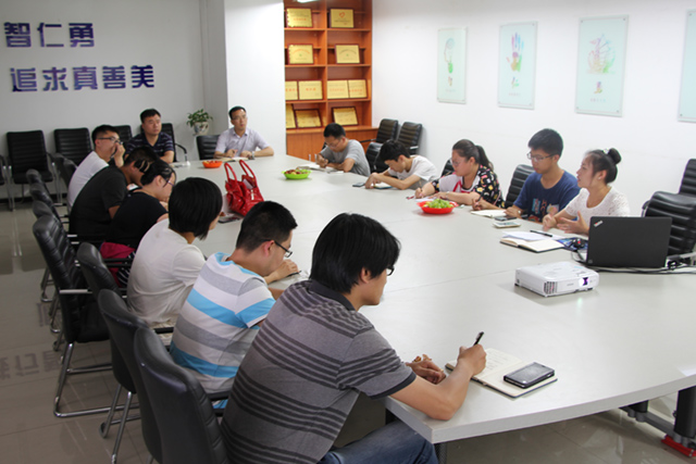 院团委组织召开完满教育系统宣传工作座谈会