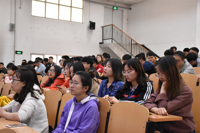 【辅导员说完满】胸怀鸿鹄之志 做理想承载者