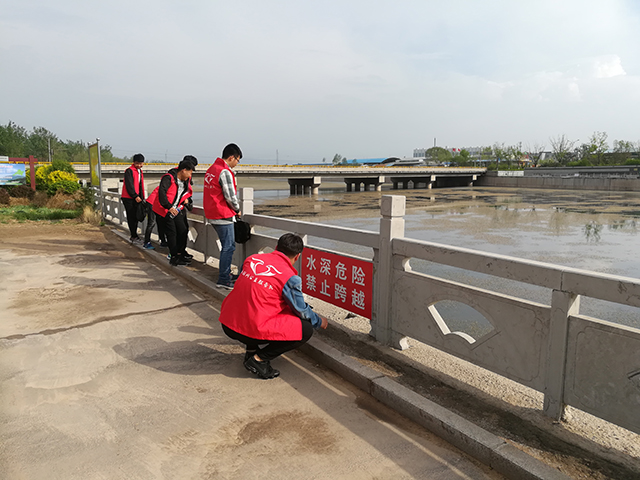 【完满班级】益水源——垃圾清理活动——大数据学院、信息工程学院物联网工程1701班公益服务