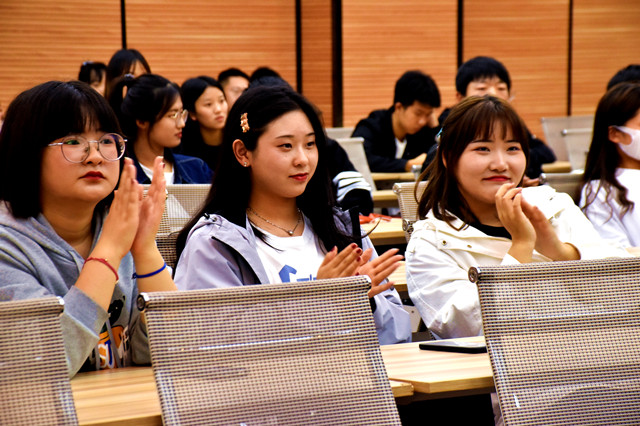 金秋九月 舞动青春——大数据学院、信息工程学院艺术实践部活动