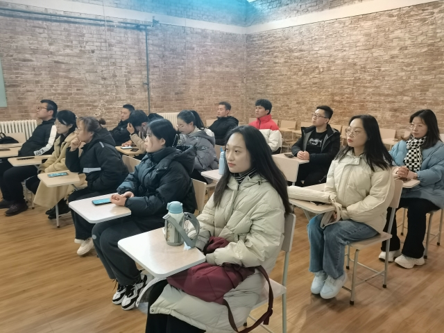 心随影动 荡涤心灵——远景学院“青马工程”完满教育学生骨干培养计划第五期讲座