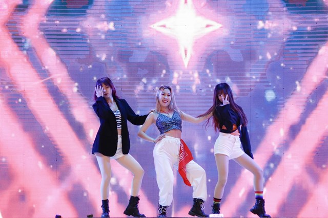 【达人秀】齐聚达人盛典 狂欢之夜见证“年度达人”诞生