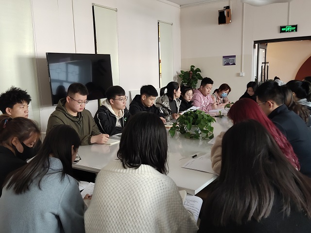 “犇”向新学期 开启新征程——三达书院组织召开新学期工作交流会