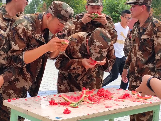 “福瓜迎新——瓜作战”——智能工程学院举办“福瓜迎新——瓜作战”大赛