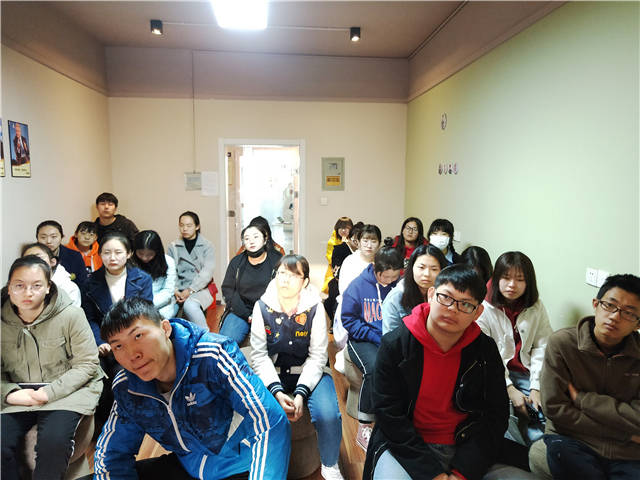 【完满班级】深入学习四史 不忘初心跟党走——数据1802班完满班级