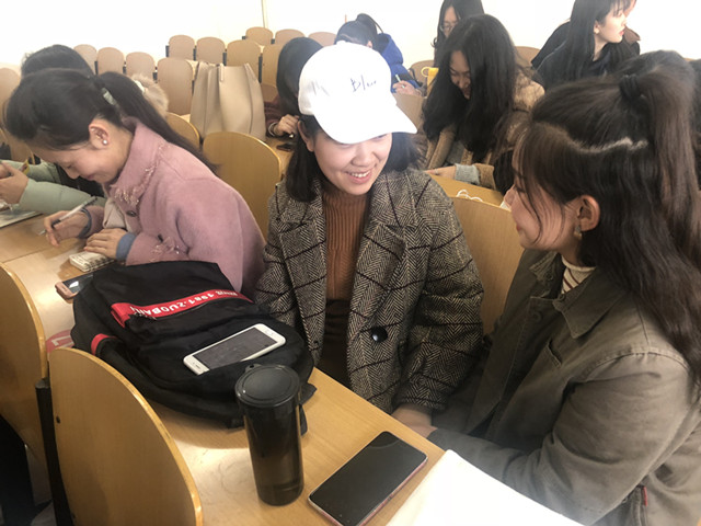 【完满班级】唱响时代记忆 秀出自我——外国语言文学系英语1703班、英语1704班3月完满班级活动