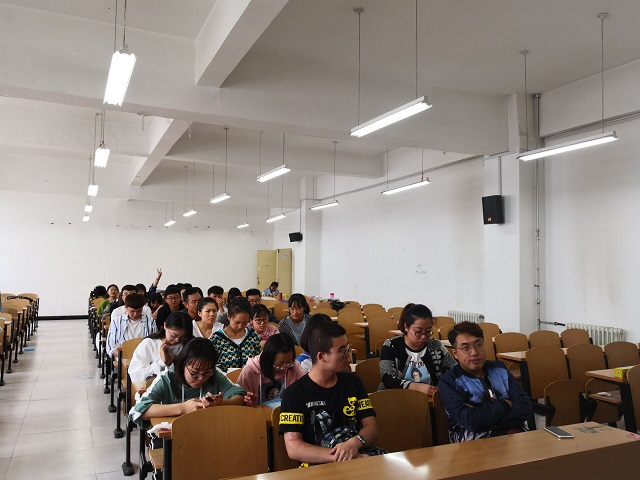 【完满班级】播散青春 燃烧激情——淬炼商学院九月完满班级主题活动(十二)