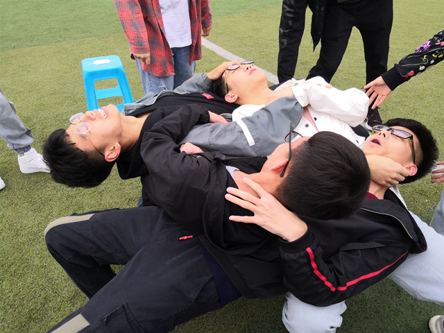 【完满班级】追逐阳光 享受运动——物联1801班举办完满班级活动