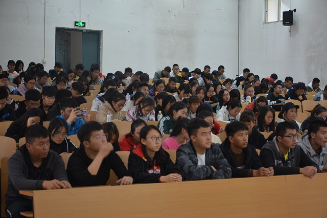 【辅导员说完满】志愿汇通青年心 联动公益师生情——食品与环境学院2018级辅导员说完满活动