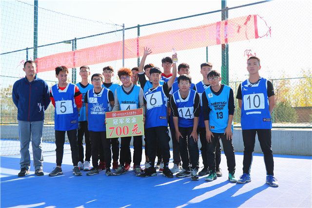 第六届“至强杯”排球联赛顺利举办