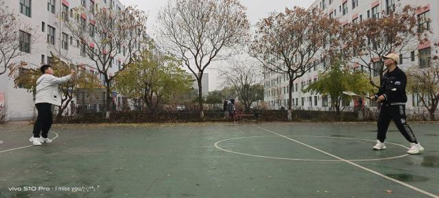 【完满班级】强健体质 羽毛球大赛——大数据学院、信息工程学院数据2102班完满班级活动