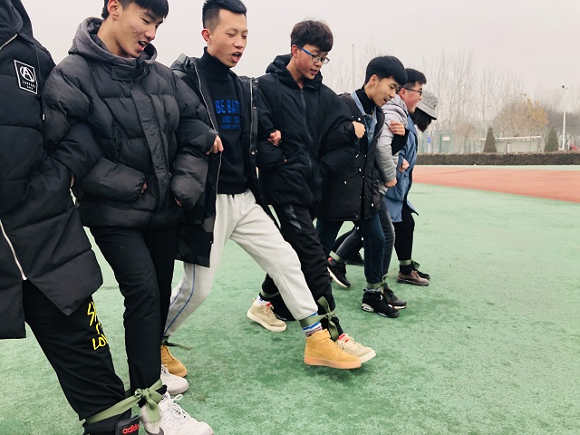 【完满班级】合二为一 一起走——软件1802班“蛟龙出海”完满班级活动