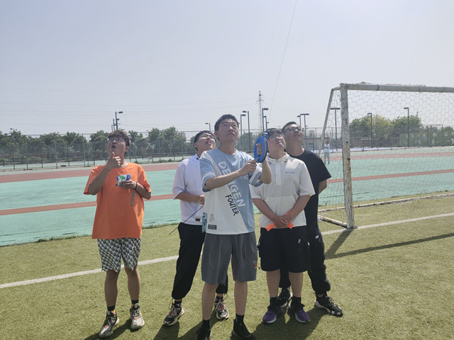 【完满班级】激扬五月 放飞梦想 第二季——智能工程学院电子2001班完满班级活动