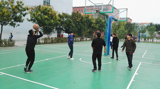 【完满班级】中秋杯激情篮球赛——电子1501班举办完满班级活动