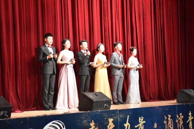 青春正当时 不予负流年——大数据学院、信息工程学院积极参加校园朗诵大赛