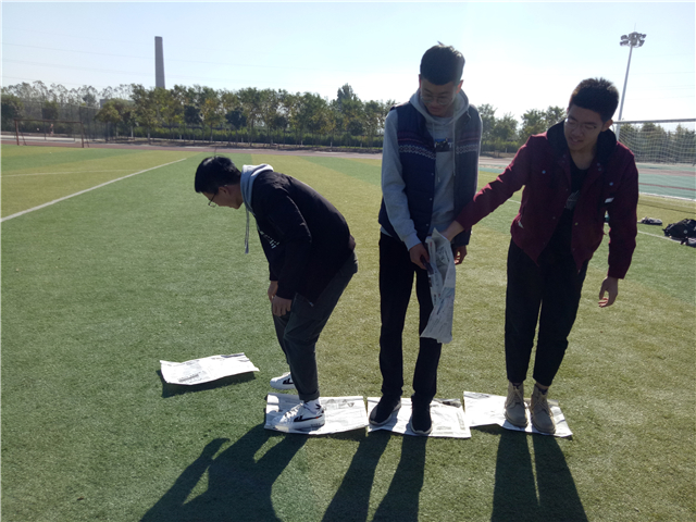 【完满班级】同奋斗  共青春——淬炼商学院十月完满班级主题活动（二）