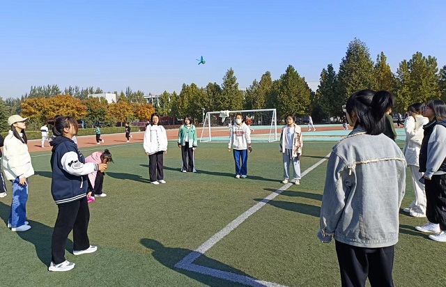 【完满班级】毽在弦上 飞扬青春——淬炼·国际商学院人资2202班完满班级活动