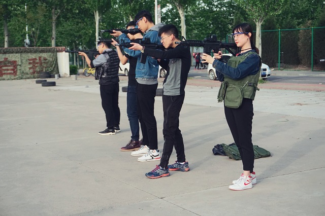 学生会主席沙龙第53期：花舞一季各扬撒 闲风不语自飘零——环科系“真人cs”主席沙龙