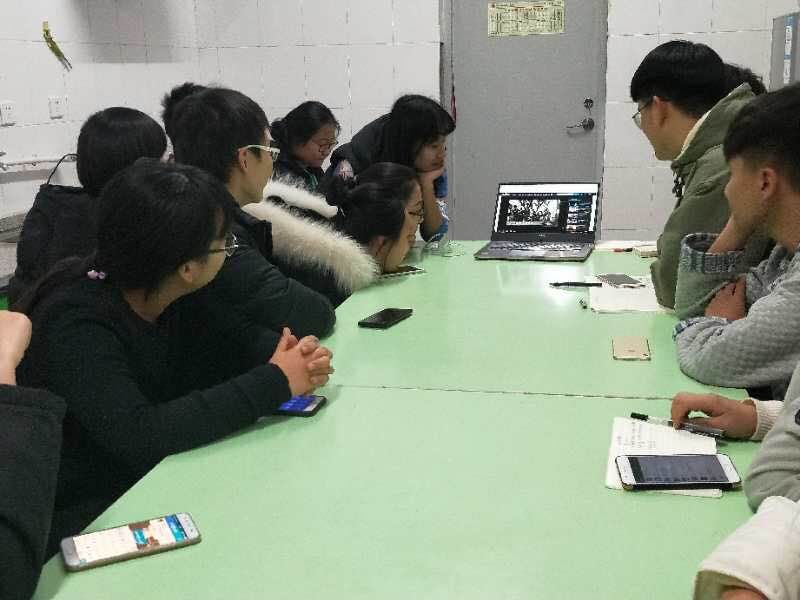 【完满班级】勿忘国耻 吾辈当自强——远景1701班举办爱国教育活动