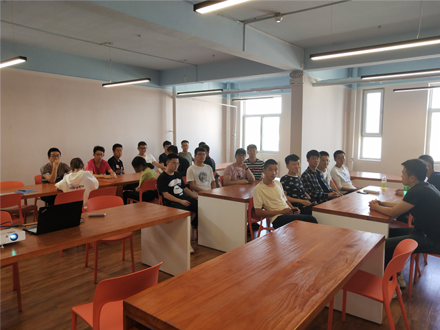 【完满班级】树时代新风 扬爱国情怀——智能工程学院2018级完满班级集锦（一百五十二）