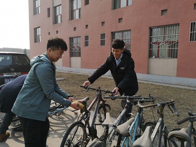 【完满班级】携手公益 美化校园——食品与环境学院土管1802班完满班级活动