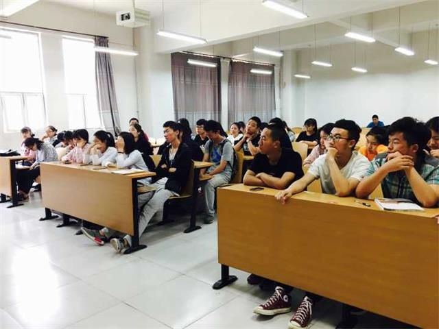 【辅导员说完满】环科系“辅导员说完满”专题活动